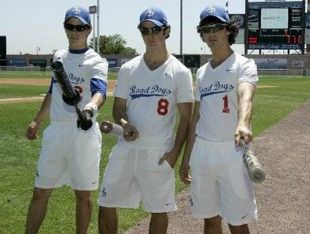 Los Jonas Brothers tienen una nueva serie de televisión 'Road Dogs' Los Jonas Brothers tienen una nueva serie de televisión 'Road Dogs'