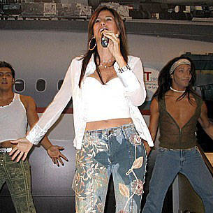 Julie Freundt hoy viernes 10 en Sabor y Tradición de Barranco