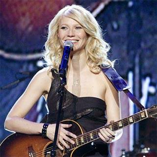Gwyneth Paltrow junto a Garrett Hedlund en el tráiler de Country Strong