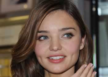 Miranda Kerr posa embarazada para una revista