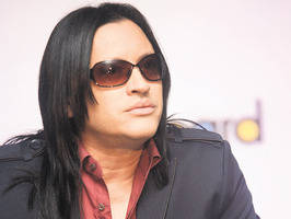 Elvis Crespo retorna con su nuevo trabajo 'Indestructible'