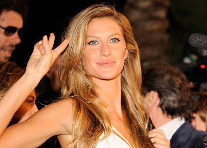 Gisele Bündchen hace terapia limpiando su casa