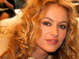 Padre de Paulina Rubio sigue grave