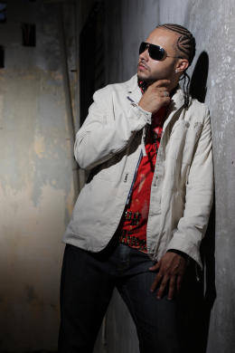 Tony Dize es operado de apendicitis