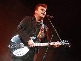 Mijares complace a sus fans con un gran concierto