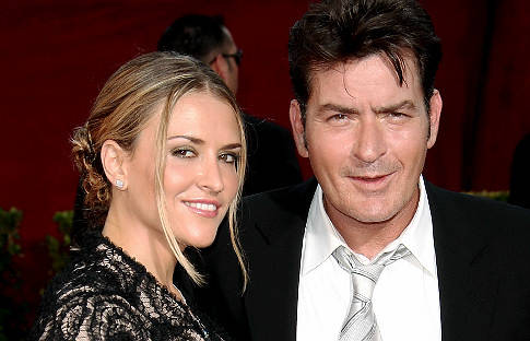 Charlie Sheen logra acuerdo con Brooke Mueller sobre custodia de hijos