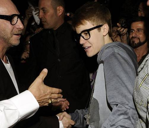 Justin Bieber es agasajado por Dolce & Gabbana