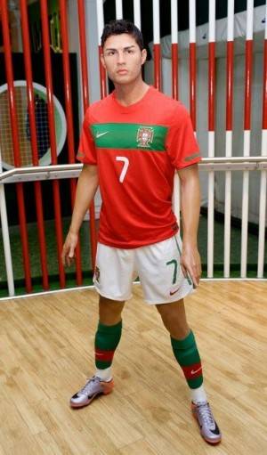 Cristiano Ronaldo tiene figura de cera antes de jugar el Mundial Sudáfrica 2010
