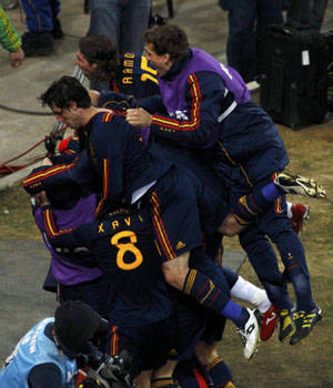 España campeón del mundo por primera vez en su historia España campeón del mundo por primera vez en su historia