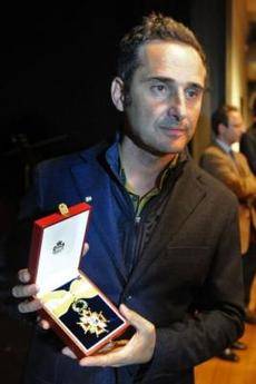 Jorge Drexler condecorado con la Orden de Isabel la Católica