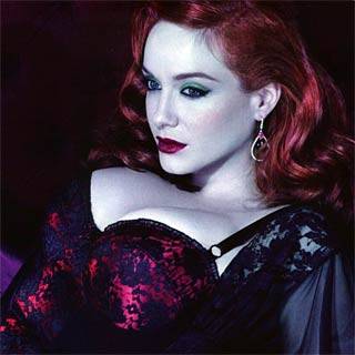 Christina Hendricks forma parte del reparto del thriller de acción Drive