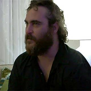 Joaquin Phoenix en el trailer de Im Still Here