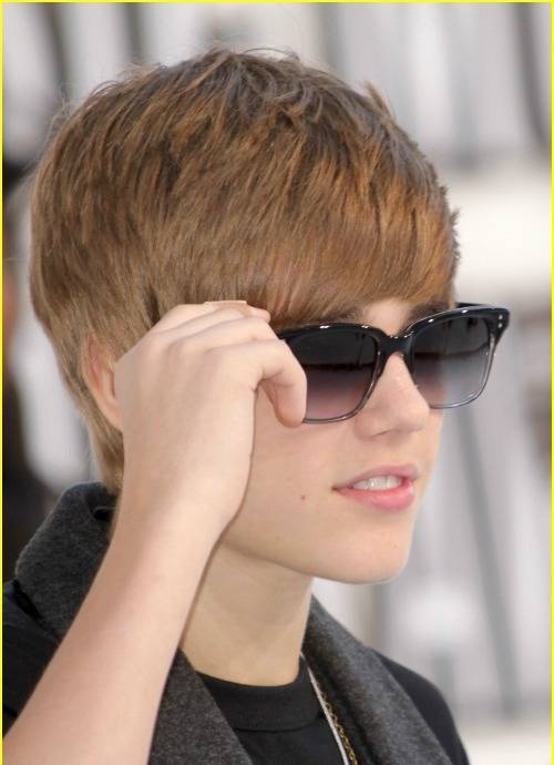 Los videos de Justin Bieber en YouTube, tienen más de mil millones de visitas
