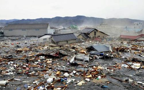 Terremoto de 8.9 grados marca la historia de Japón
