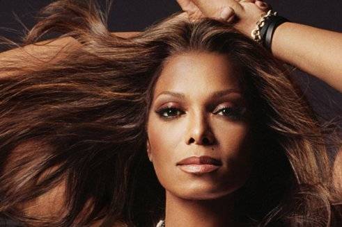 Janet Jackson sale con joven 10 años menor