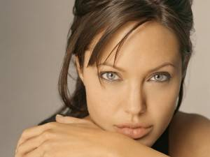 Angelina Jolie quiere actuar en la próxima pelicula de Tim Burton Angelina Jolie quiere actuar en la próxima pelicula de Tim Burton