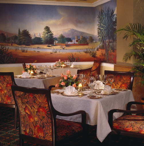 Restaurante La Cupula lo espera