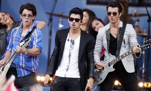Los Jonas Brothers cancelaron su concierto en México por inseguridad