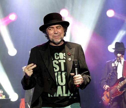 Joaquín Sabina deleitó al público chileno