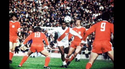 ¿Por qué Teófilo Cubillas aún es mejor que Claudio Pizarro? ¿Por qué Teófilo Cubillas aún es mejor que Claudio Pizarro?