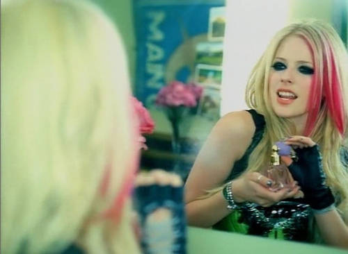Avril Lavigne reveló sus secretos de belleza Avril Lavigne reveló sus secretos de belleza