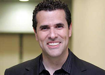 Marco Antonio Regil niega estar saliendo con Aracely Arámbula