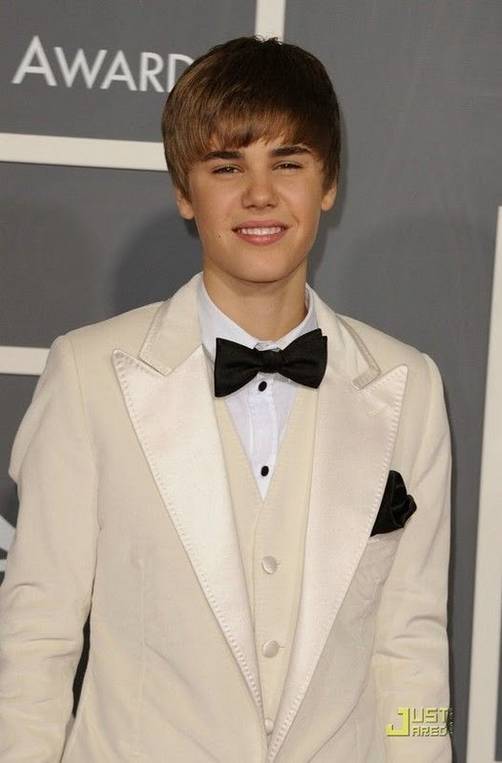 Fotos: Justin Bieber y Selena Gómez en los Grammy 2011