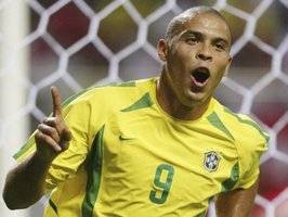 Ronaldo dice adiós al futbol