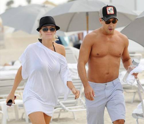 Ex de Jim Carey captada con nuevo amor