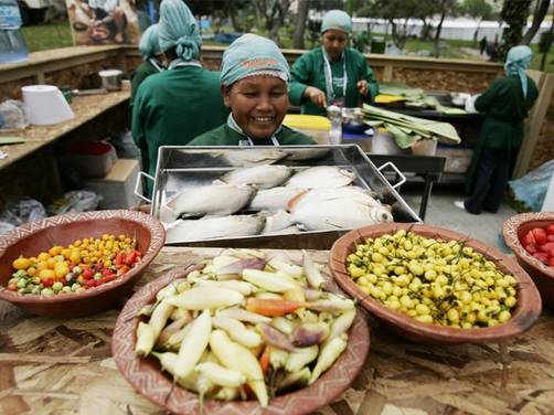Cocineros peruanos rechazan el ingreso de transgénicos