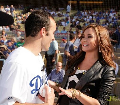 Demi Lovato en en el 'Dodger Stadium' Demi Lovato en en el 'Dodger Stadium'