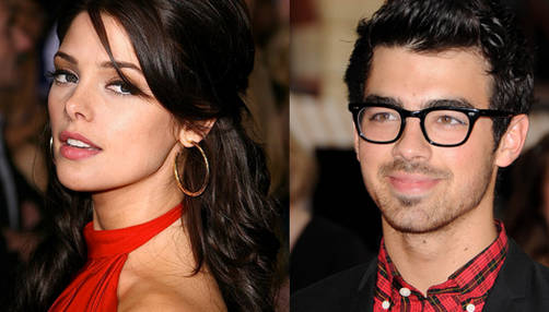 Joe Jonas pensaría en irse a vivir con Ashley Greene