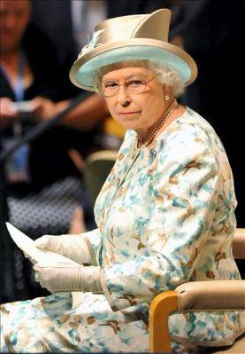 La Reina de Inglaterra cancela la fiesta de Navidad por la crisis