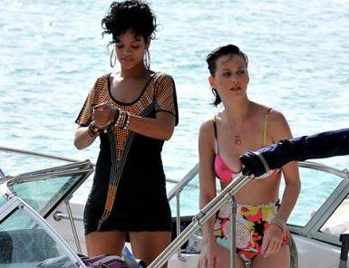 Rihanna dice que no menospreció la música de Katy Perry