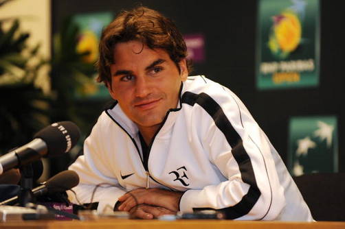 Federer toma clase de mandarín en Shanghai