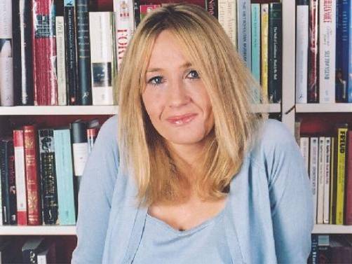 J.K. Rowling aún mantiene una demanda por plagio en su contra