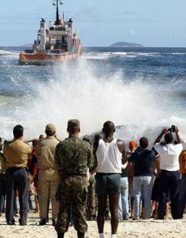 Récord de ballenas jorobadas encalladas en el litoral brasileño en 2010 Récord de ballenas jorobadas encalladas en el litoral brasileño en 2010