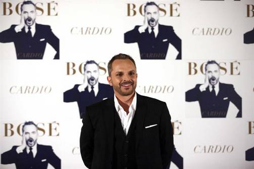 Miguel Bosé lanzará material de su gira Cardio Tour