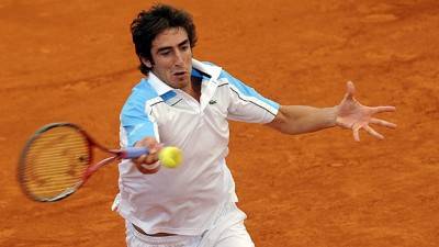 Pablo Cuevas venció al español Pere Riba y clasificó a los cuartos de final en el ATP de Bastad
