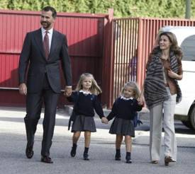 Las hijas de los Príncipes de Asturias, Leonor y Sofía empiezan el cole
