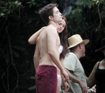 Robert Pattinson y Kristen Stewart fotografiados en bóxer y en bikini en Brasil