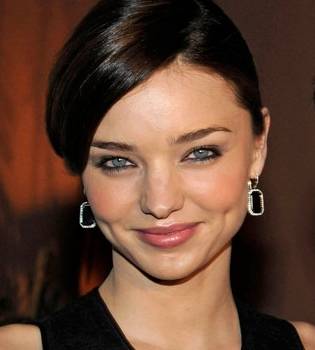 Miranda Kerr quiere un molde de bronce de su barriga