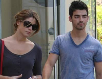 Joe Jonas y Ashley Greene ya viven juntos