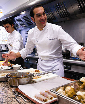 Chef Mario Sandoval presenta espectáculo de gastronomía madrileña Chef Mario Sandoval presenta espectáculo de gastronomía madrileña