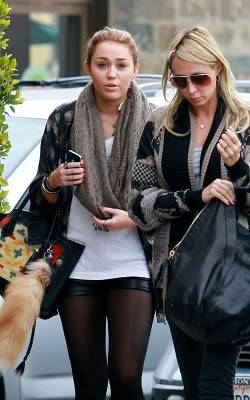 Fotos: Miley Cyrus pasa el día con su madre luego de las declaraciones de su padre