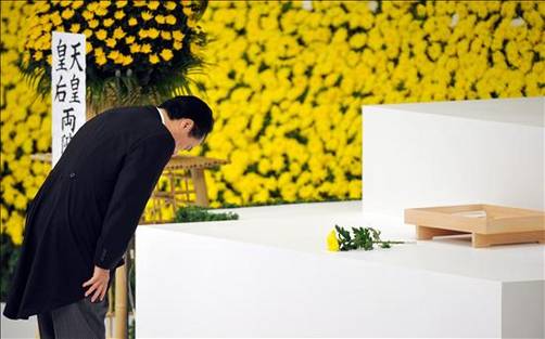 Japón se disculpa por sufrimiento causado en la II Guerra Mundial Japón se disculpa por sufrimiento causado en la II Guerra Mundial