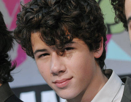 Nick Jonas cumple 18 años