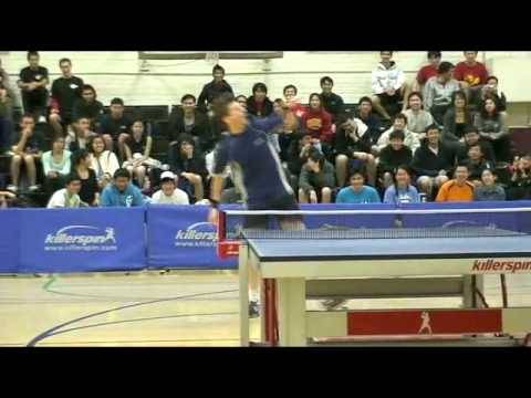 Excesiva celebración en un juego de ping pong