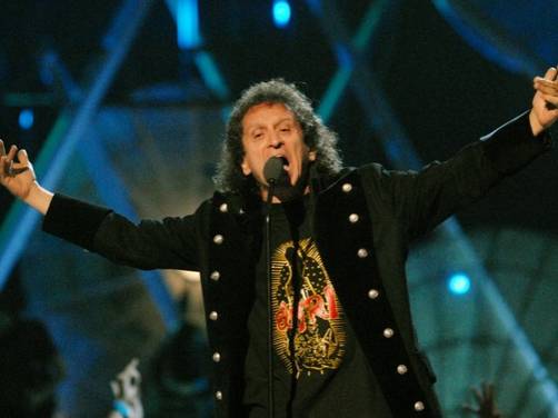 Alex Lora recibe la medalla 'Florida del Inca'