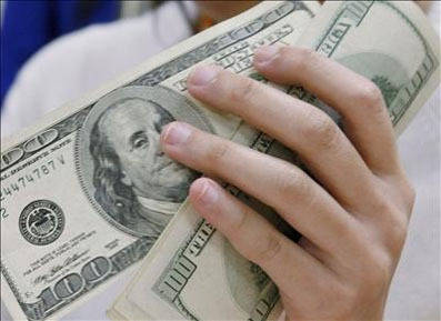 Bolivia: gobierno proyecta devaluar más el dólar